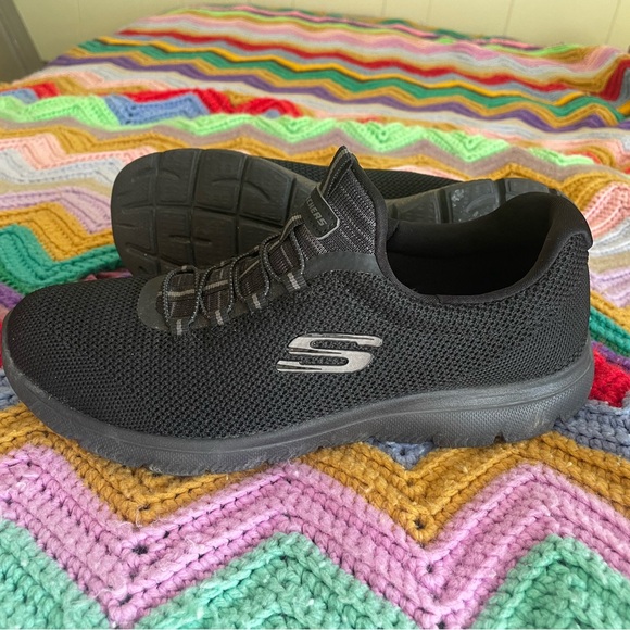 Skechers 8.5 slip on memory foam sneakers - Picture 4 of 4